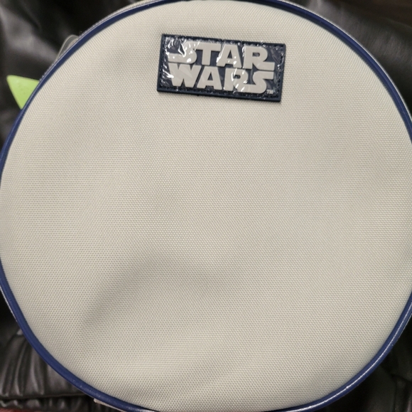 New Disney's Star Wars mandolorian lunch box - Picture 2 of 6